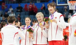 杭州亚运会领奖吃瓜视频,运动员吃瓜成亮点，趣味横生引网友热议