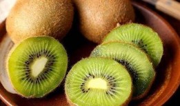 陈泽吃瓜猕猴桃视频,趣味横生瞬间引网友热议