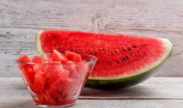 松滋吃瓜的小视频,一场别开生面的“吃瓜”盛宴