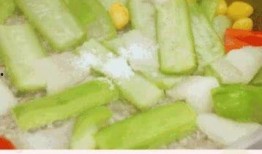 让小孩吃瓜蔬菜视频播放,宝宝爱上蔬菜的神奇之旅