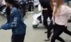 古惑仔打架场面吃瓜视频,吃瓜群众围观现场