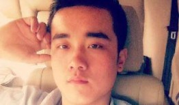 吃瓜亲吻的视频素材,吃瓜亲吻，捕捉生活中的浪漫瞬间