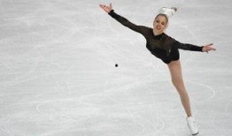 意大利吃瓜滑冰视频,吃瓜滑冰，冰上美食秀惊艳全球