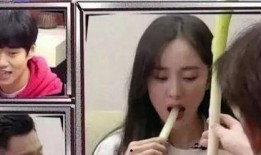 两个人在线吃瓜视频,情侣在线吃瓜，揭秘瓜界甜蜜瞬间