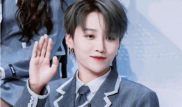 快乐吃瓜刘雨昕视频,带你领略明星日常趣味瞬间